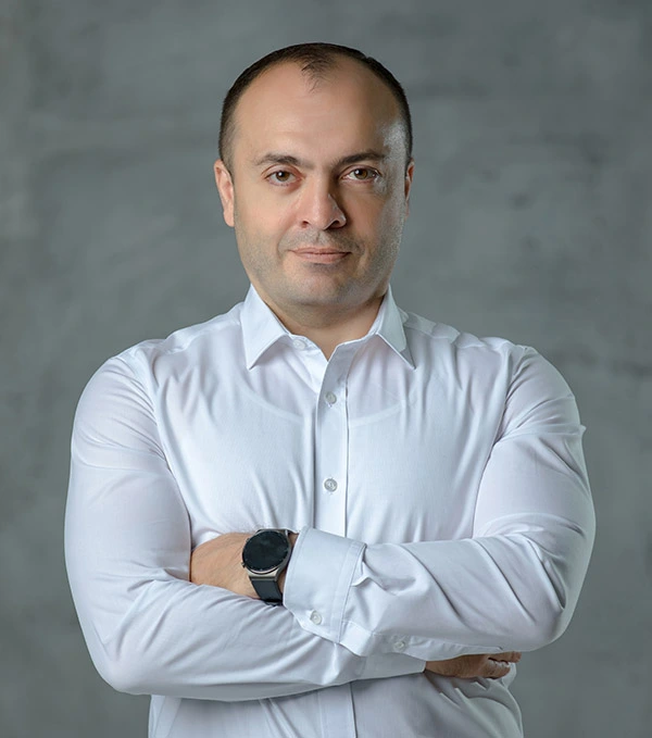Alexander Petrosov